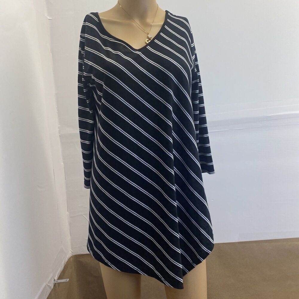 White House Black Market‎ Women's Medium Top Shirt Striped Asymmetrical Tunic